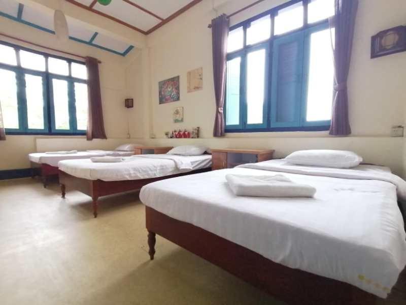 לואנג פרבאנג Viradesa Guesthouse מראה חיצוני תמונה