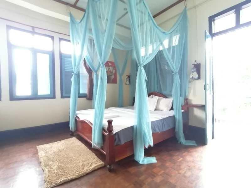 לואנג פרבאנג Viradesa Guesthouse מראה חיצוני תמונה