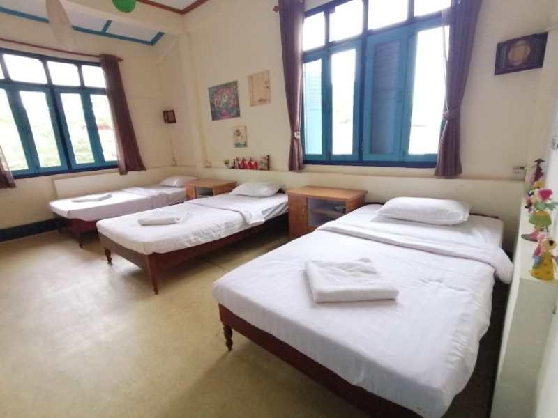 לואנג פרבאנג Viradesa Guesthouse מראה חיצוני תמונה