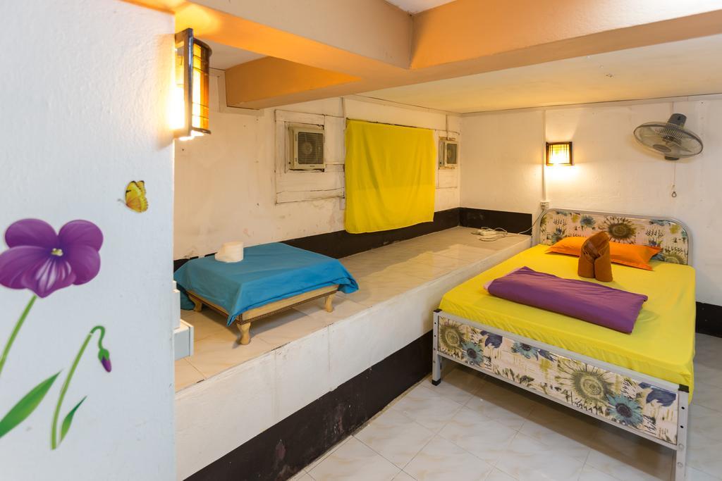 לואנג פרבאנג Viradesa Guesthouse מראה חיצוני תמונה