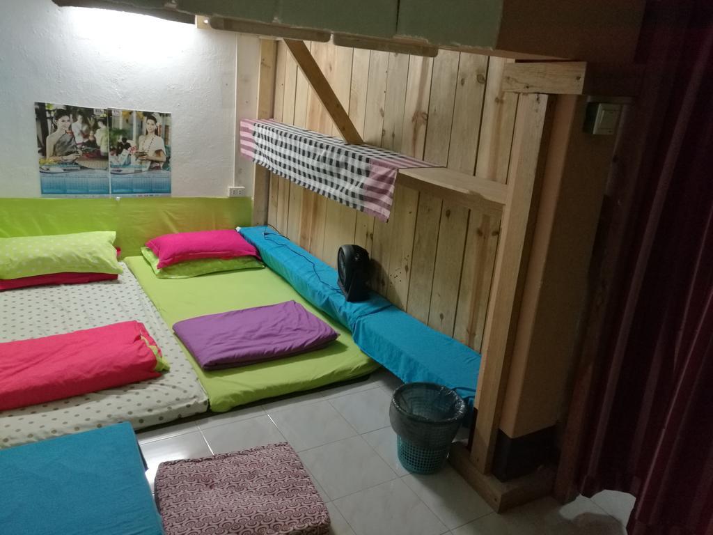 לואנג פרבאנג Viradesa Guesthouse מראה חיצוני תמונה