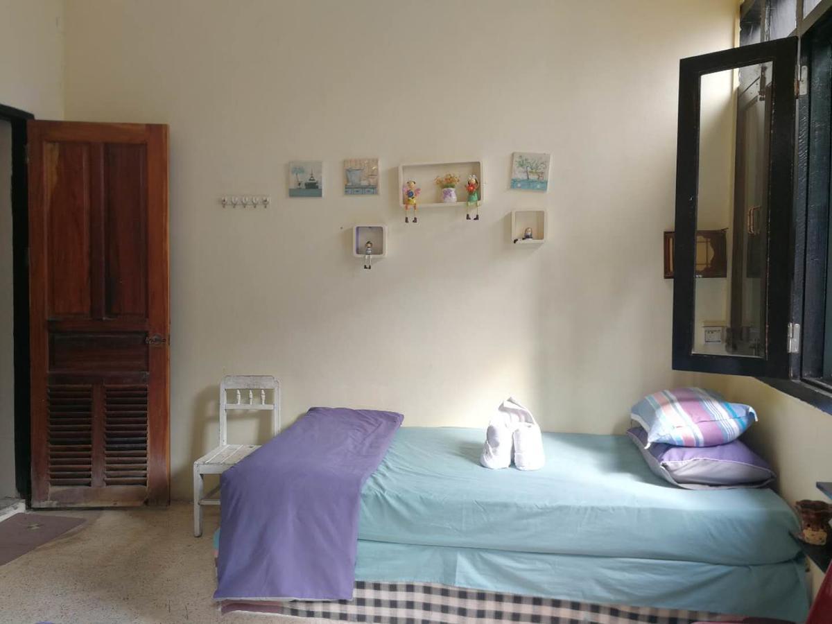 לואנג פרבאנג Viradesa Guesthouse מראה חיצוני תמונה