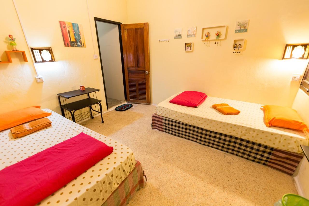 לואנג פרבאנג Viradesa Guesthouse מראה חיצוני תמונה